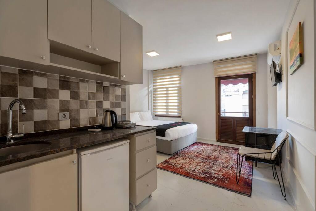 Cozy & Comfy Studio At Beyoglu - 44 *